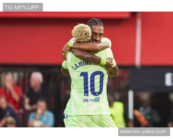 拉菲尼亚缺席巴萨今日训练确定无缘即将到来的国家德比